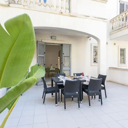 Quadrilocale Corso Italia 29 Piano Terra Con Spazio Esterno Holiday home Gallipoli