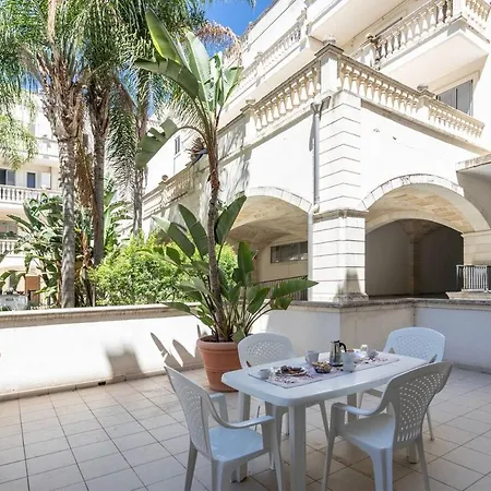 Quadrilocale Corso Italia 29 Piano Terra Con Spazio Esterno Holiday home