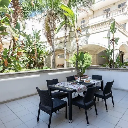 Holiday home Quadrilocale Corso Italia 29 Piano Terra Con Spazio Esterno *