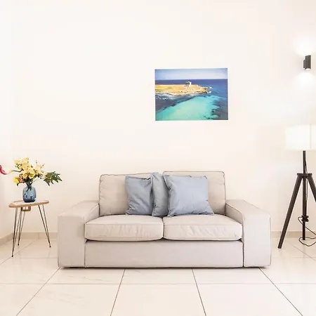Quadrilocale Corso Italia 29 Piano Terra Con Spazio Esterno Holiday home